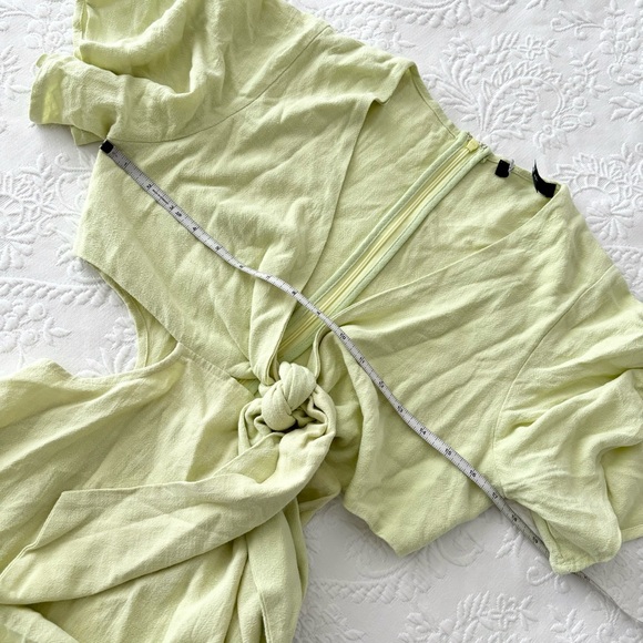 NWOT Lulus Summer Journey Light Green Tie-Front Cutout Midi Dress Medium - Picture 6 of 7